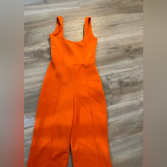 PrettyLittleThing Orange Jumpsuit - Size 2 - Picture 6 of 11